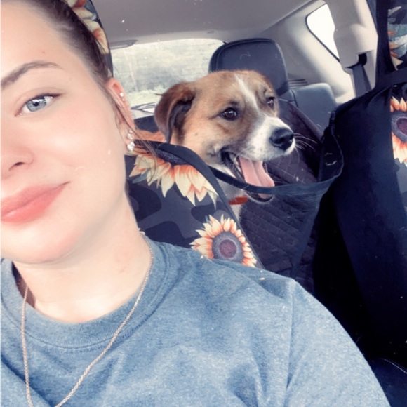 Meet your Posher, Heather - Picture 1 of 1